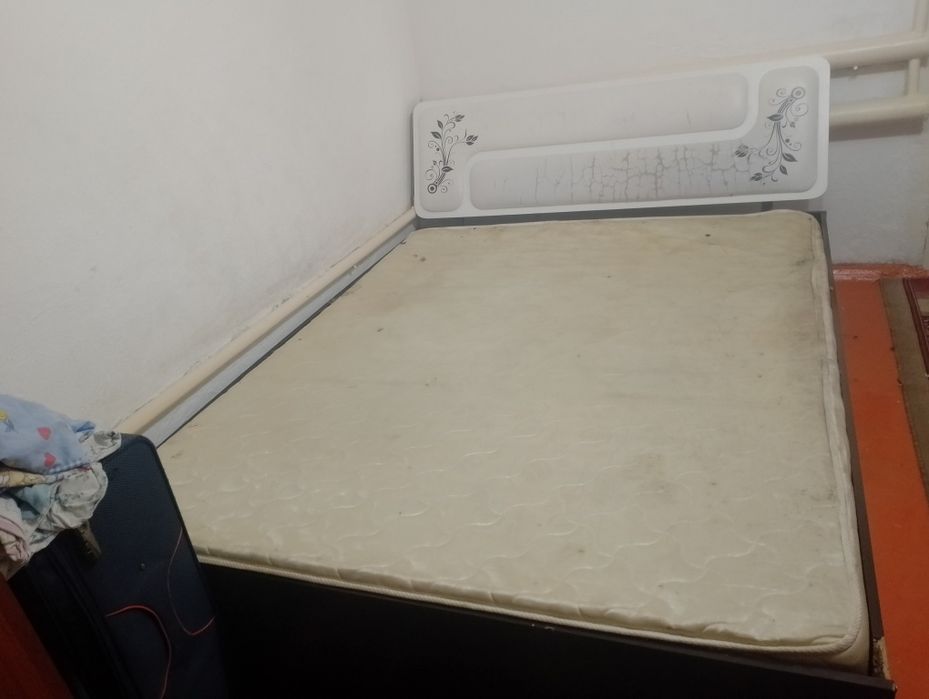 Продается кровать двух спалка