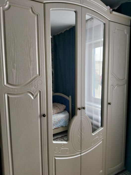 Продам Шифонер и Кровать