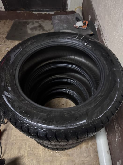 Продам резину комплект