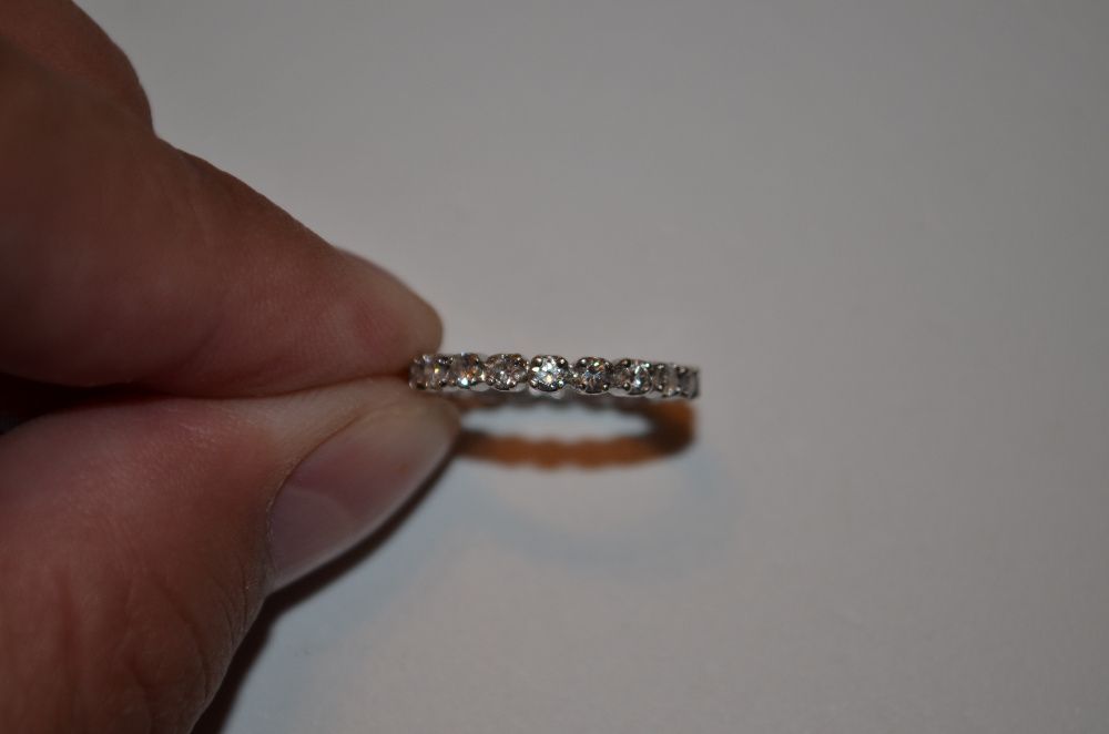 INEL AUR ALB 18K + 20 Diamante = 0.80ct - Model ETERNITY - Franta !