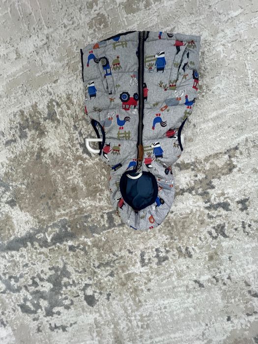 Продам кртку безрукавка 86 см.