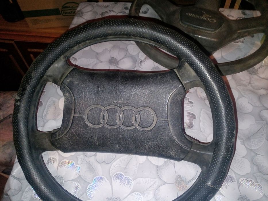 Продам руль на Мазду и на audi