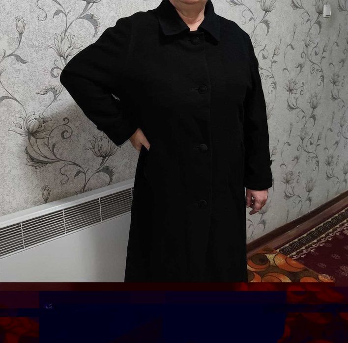 Продаётся женское пальто