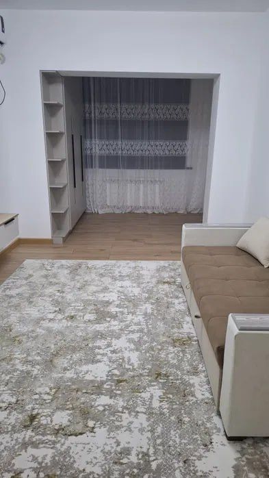 Продаётся Кушбеги 1/5/5 с мебелью техникой ремонт хороший !!!