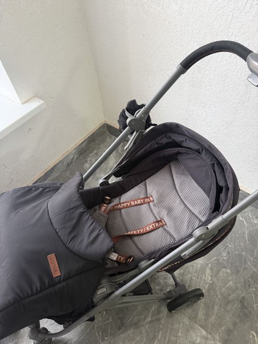 Продам коляску состоение нормальное