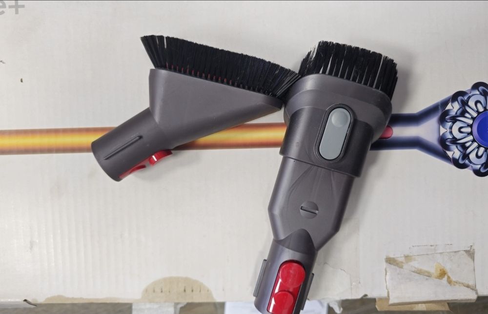 Насадки запчасти на пылесос Dyson