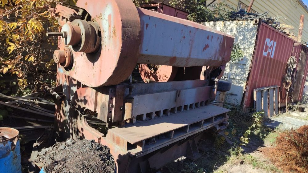 Продам гильотину