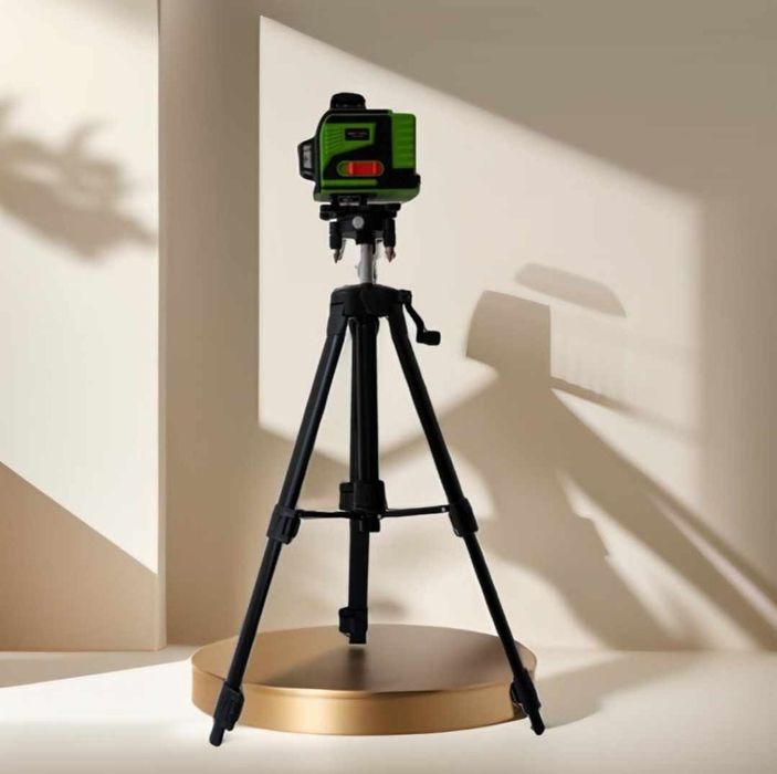 4D Лазерен Нивелир с 16 Линии (Четири Точков), Самонивелиращ се, със З