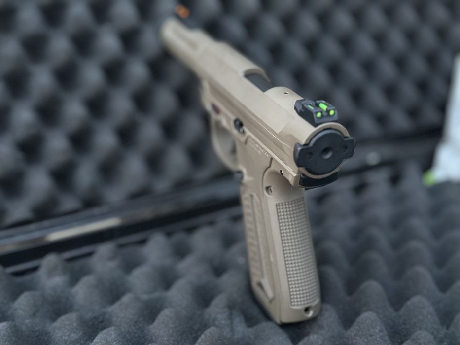 Replica airsoft Glock & AAP01
