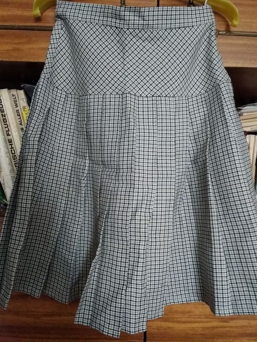 Блузки, юбки размер 46-48,54