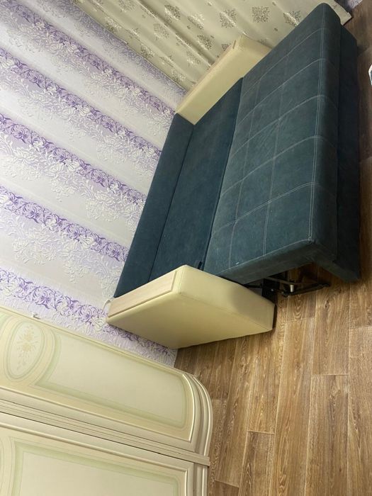 Диван в хорошем состоянии