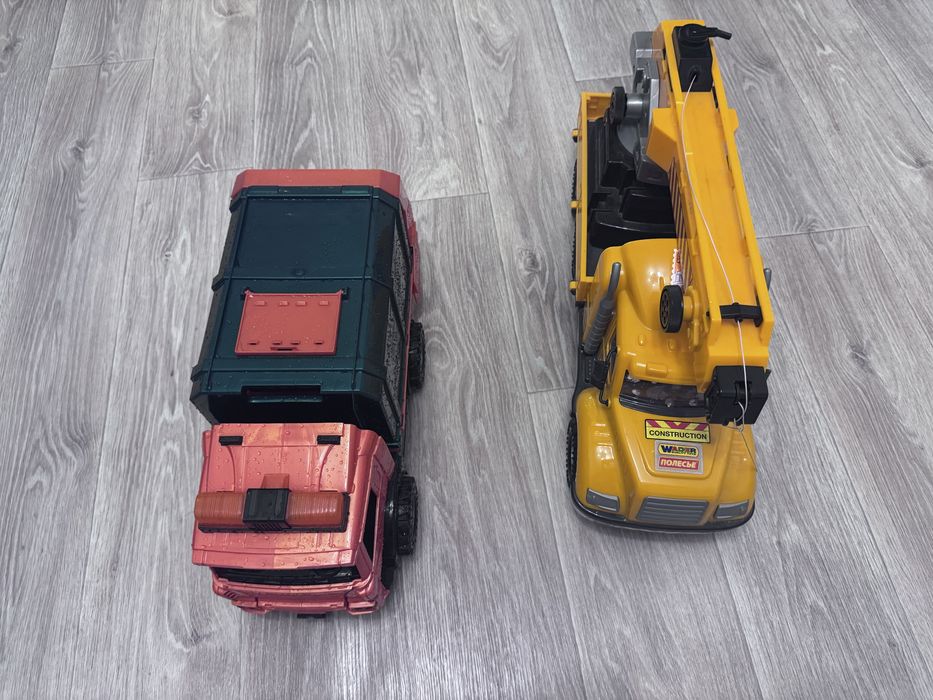 Продам машинки для мальчика