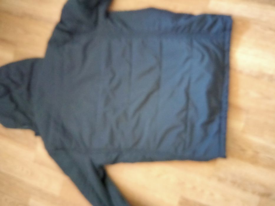 Продаю мужскую куртку