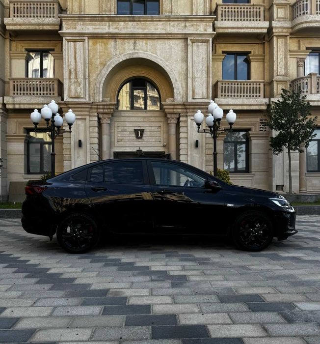 Onix Redline 2024, 30 000 км. Перед и правый бок крашены. $12,500