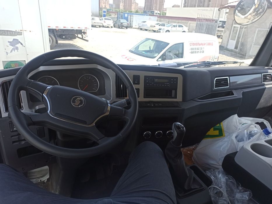 Грузовые автомобил