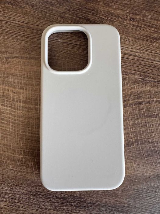 Оригинален калъф Elago Magnetic Silicone за iPhone 15 pro