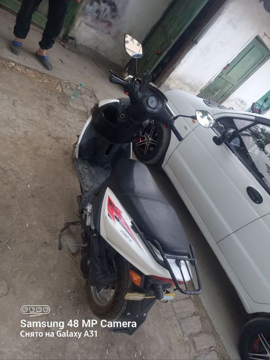 Продам скутер Лифан 26