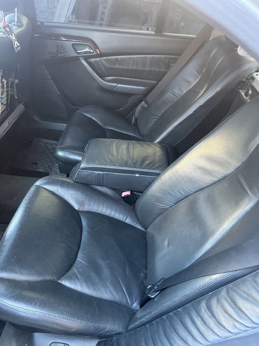 Седалки за Мерцедес w 220