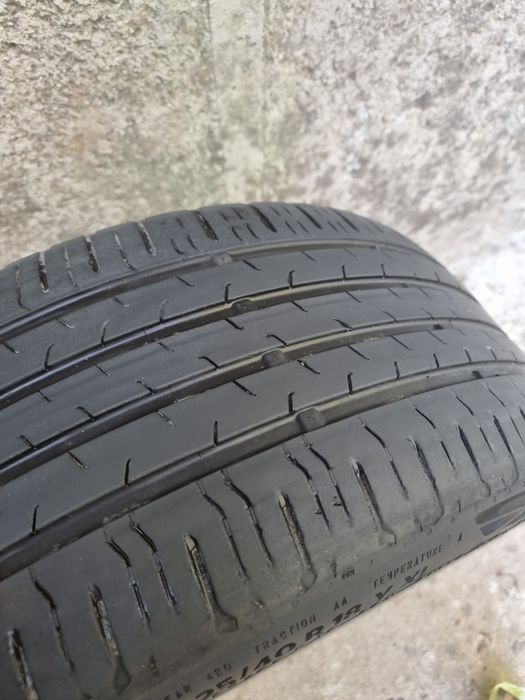 2 Cauciucuri vară Continental 225/40/18 Y XL