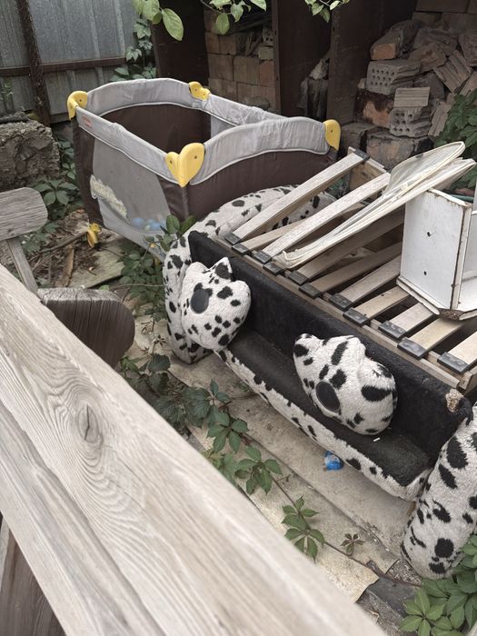 Отдам бесплатно детский диван