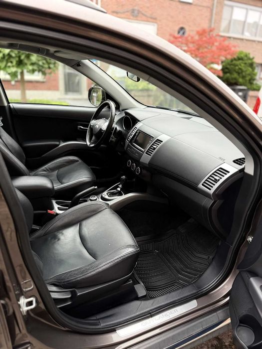Mitsubishi Outlander 2.2