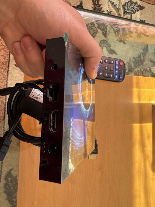 Tv box продавам