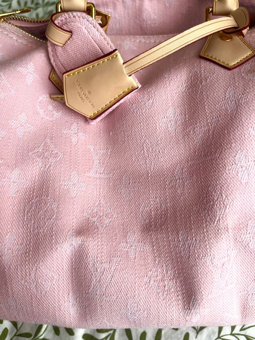 Розова чанта Louis Vuitton