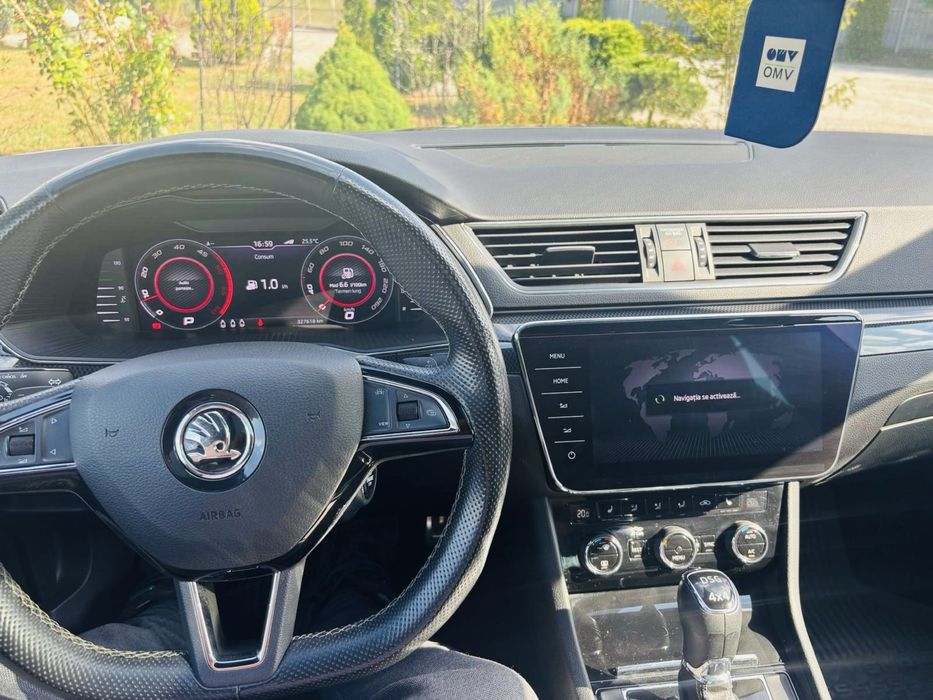 Skoda Superb 2,0 DSG  Automata 4*4  Panoramic