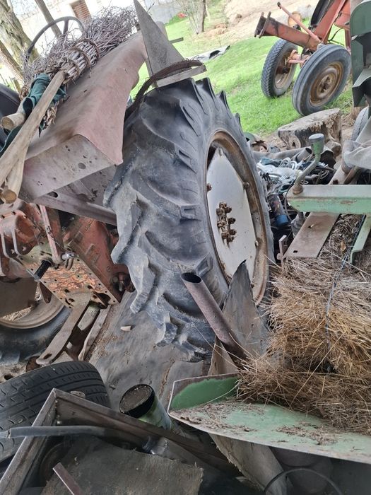 Vând cauciuc și roti pe 28