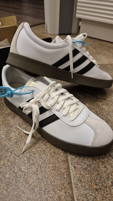 Кроссовки оригинал adidas