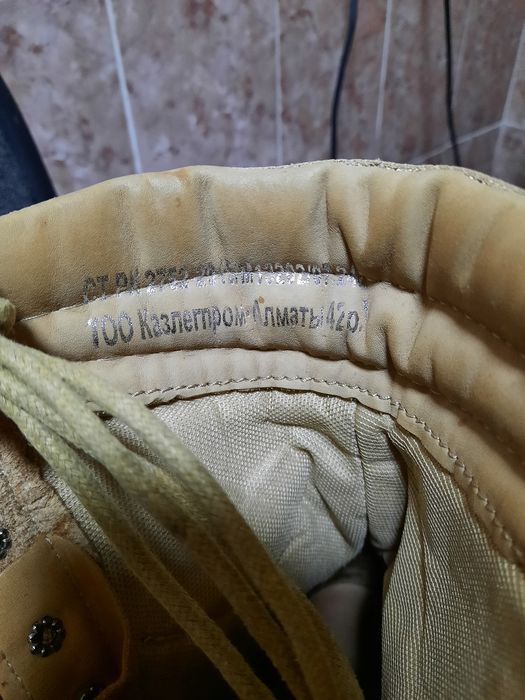 военные кожанные  новые .берцы