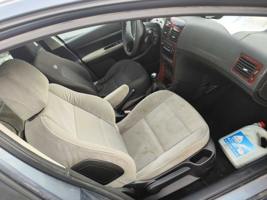Peugeot 307 Много броики на части пежо 307