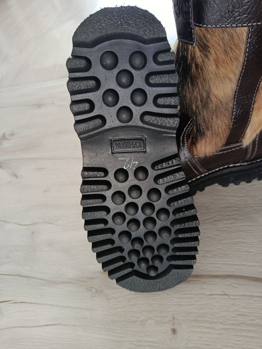 Продам новые унты