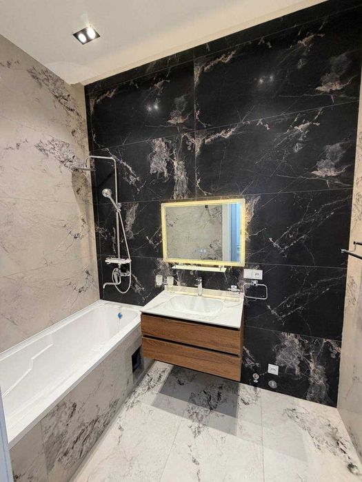 Продается 2-х комнатная квартира на Чинабаде на 1-м этаже