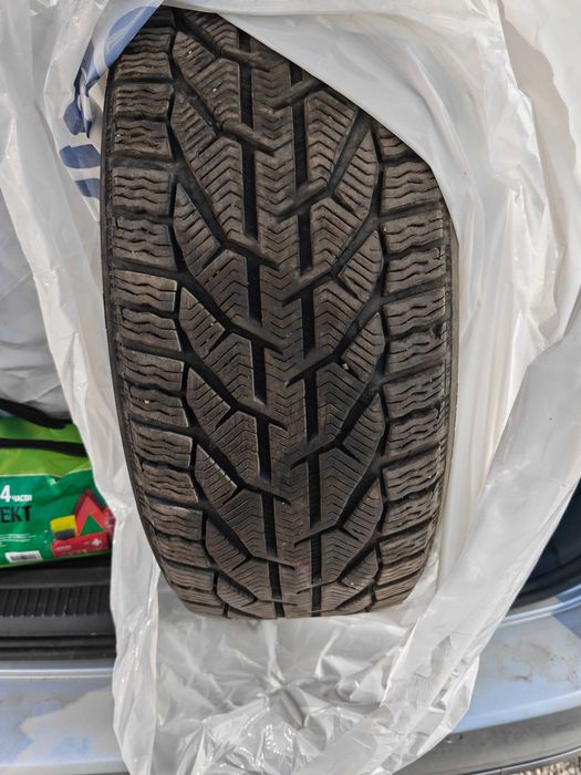 Зимни гуми 245/45/18