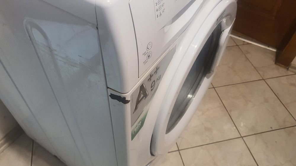 Пералня Hotpoint Ariston 9кг. А++