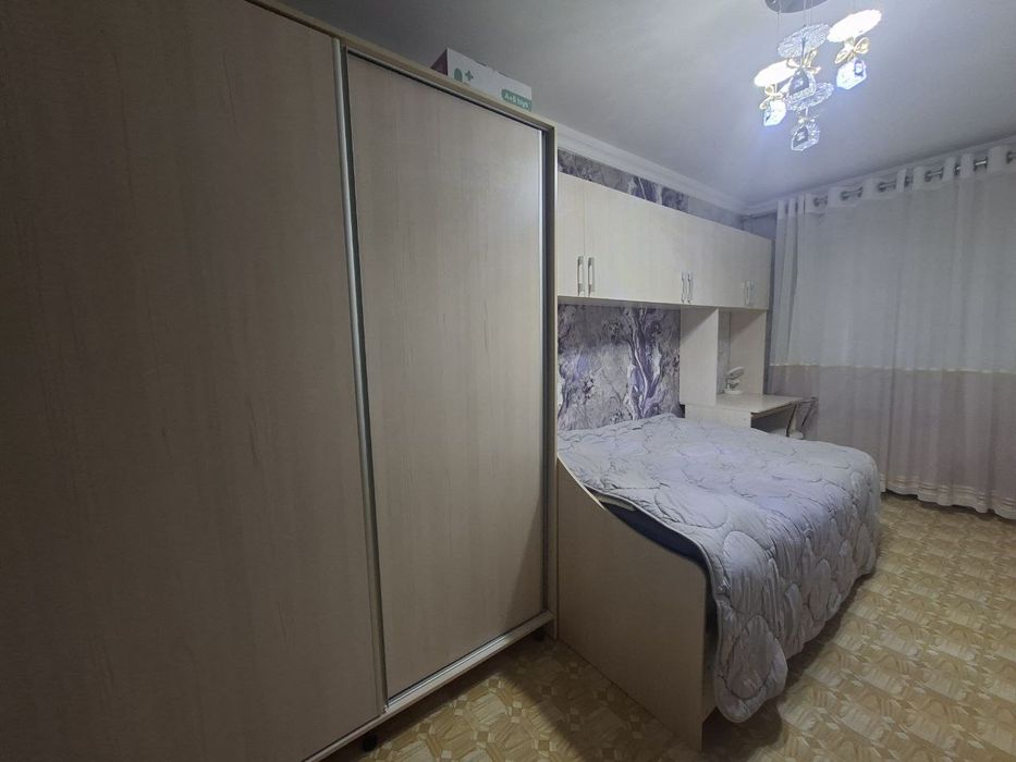 Продается 4х комнатная квартира. 2 этаж. Атлас. Фрунзе.