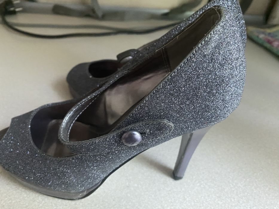 Туфли женские продам