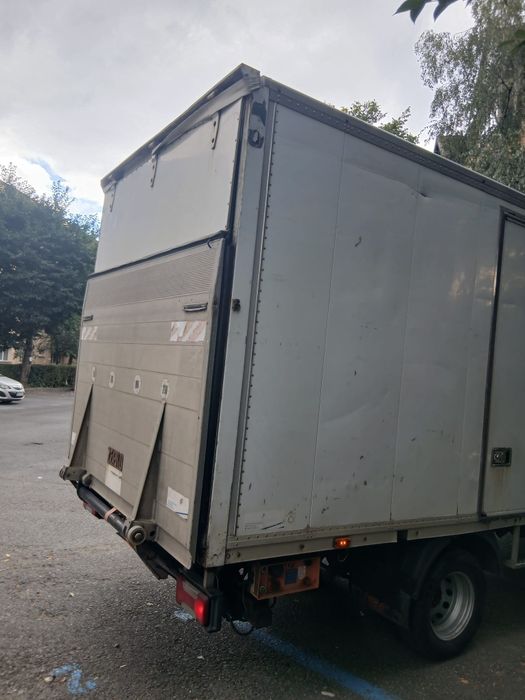 Vand utilitara iveco daily