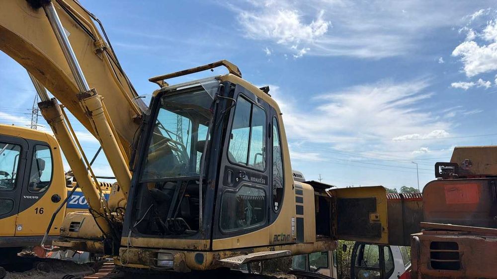 Cabina excavator Komatsu PC210 LC