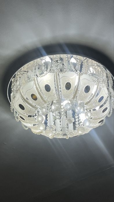 Люстра продается