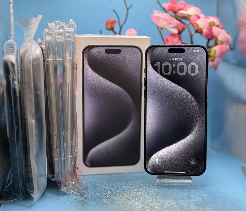 Apple iPhone 15 Pro Max, 256GB, 5G, Black Titanium + аксесоари