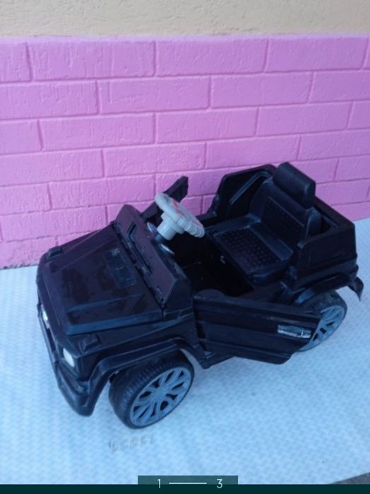 Продается машина детская 8000