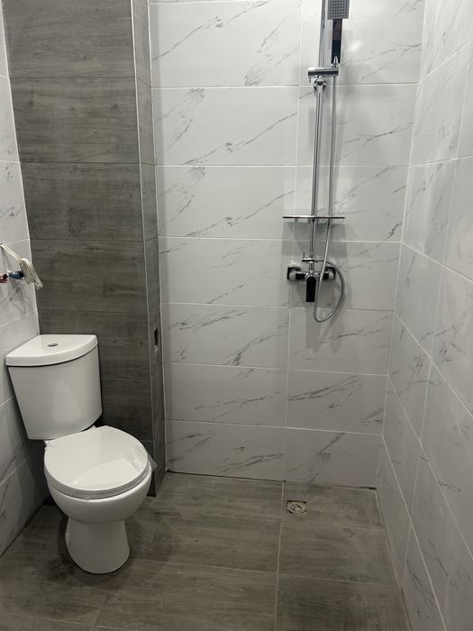 Поставяне на ламиниран паркет ( фаянс Теракот)