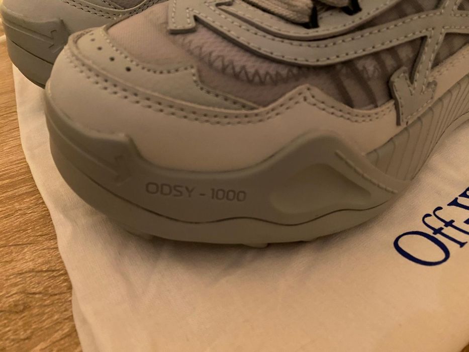 Off white odsy 1000 grey