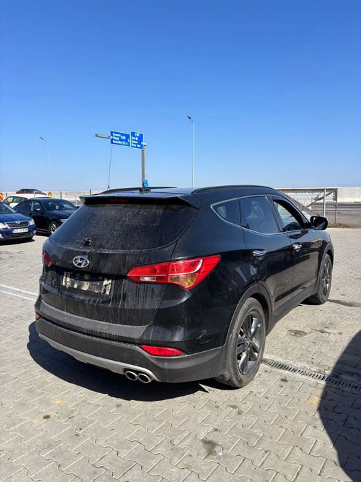 Dezmembram Hyundai Santa Fe 2.2 diesel automat din 2014