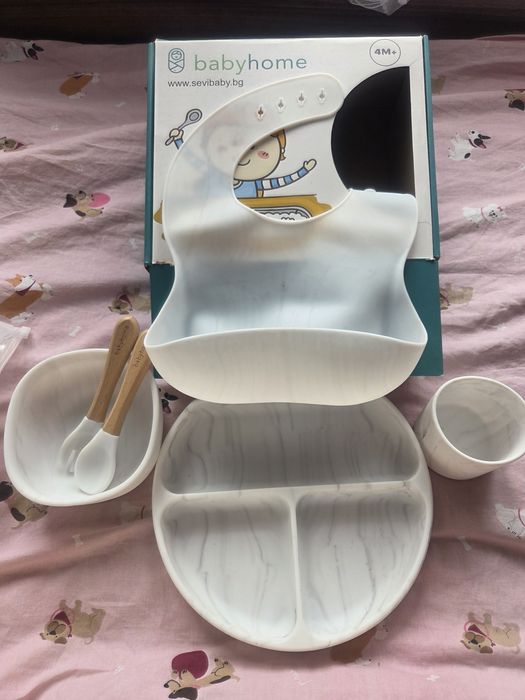 Сет за хранене за бебе