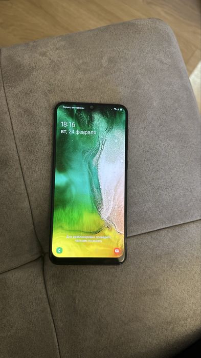 Продаю телефон Samsung A50