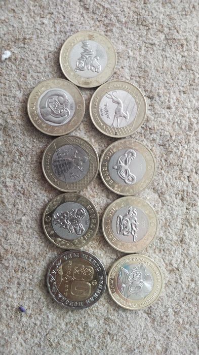 Продам монеты разные