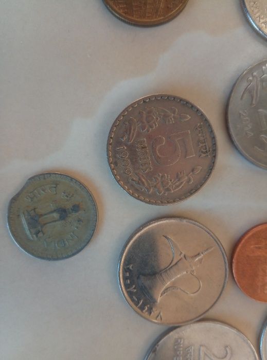 Монети и банкноти